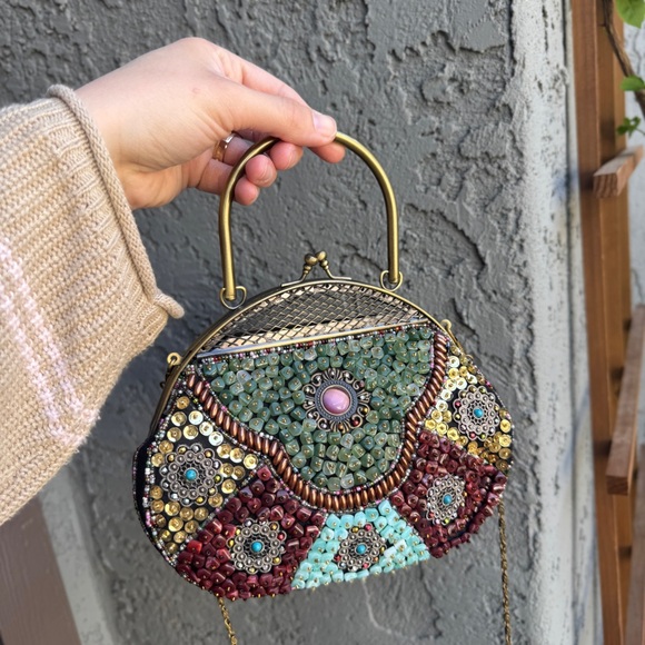 Vintage Handbags - Vintage Handmade 1920s Style Beaded Stone Brass Kisslock Chain Shoulder Bag